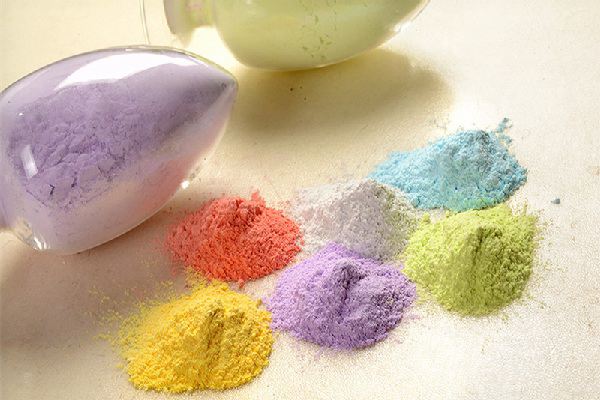 The Use of Melamine Moulding Powder to make Melamine Bowls